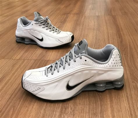 Nike shox r4 original